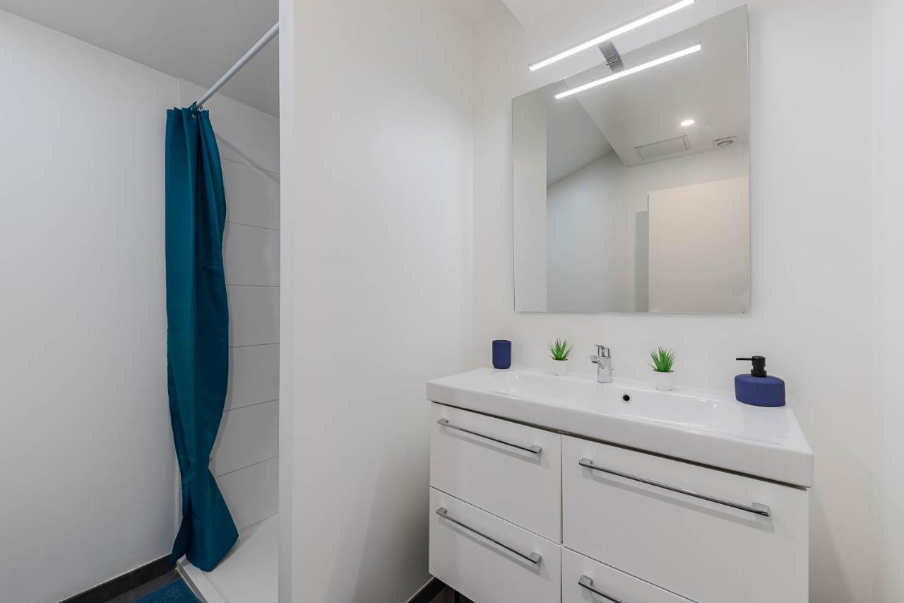 Aux Portes De Bordeaux Le Loft Samba Mindurguest Begles Bagian luar foto